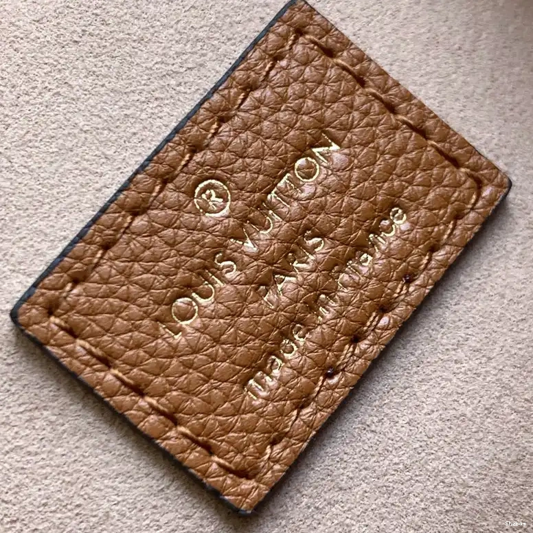 2110YA0037 Bags LV 0712